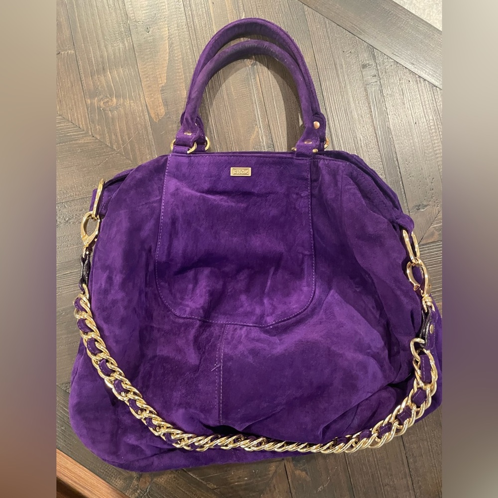 Be&D Large Purple Suede Leather Handbag with Gold Chain